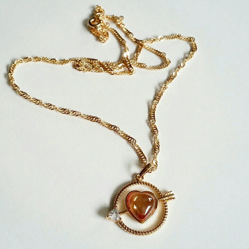 2/$22☆Morganite heart and arrow necklace